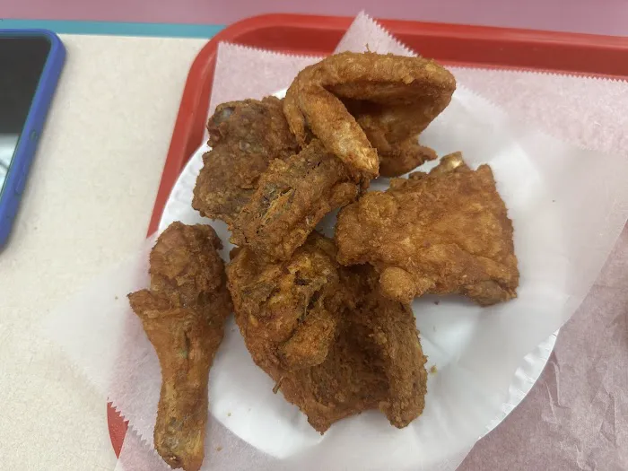 Kennedy Fried Chicken and Pizza Halal Picture 6