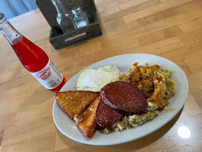 Nuevo Elizabeth Restaurant Picture 7