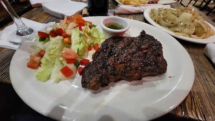 El Tiro De Balilo Steak House Bar and Grill Picture 5