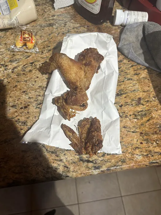 Ling's Chinese Kitchen Picture 1