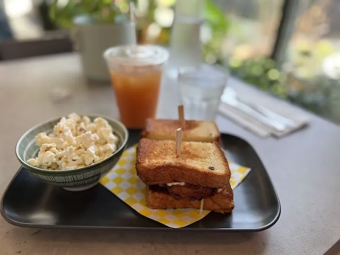 Next Door Provisions Picture 2