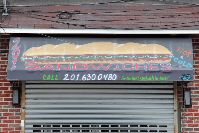 201 Sandwiches Picture 9