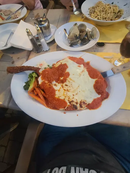 Coral Bay Cafe Picture 3