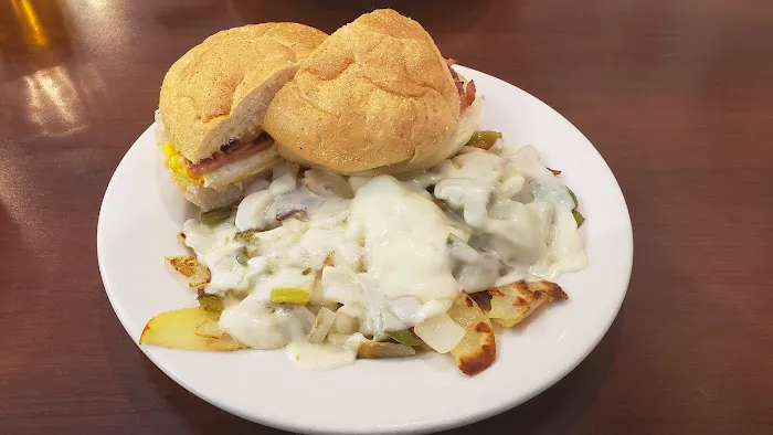 Skyline Luncheonette Picture 3