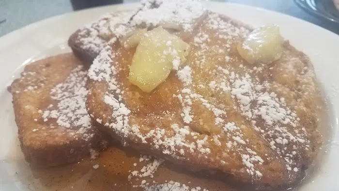 Skyline Luncheonette Picture 8