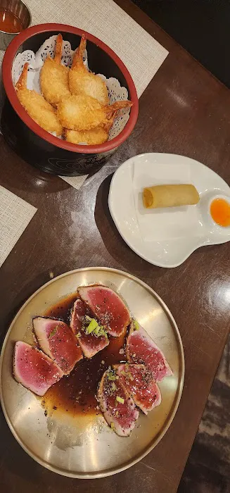 Raku Sushi Picture 2