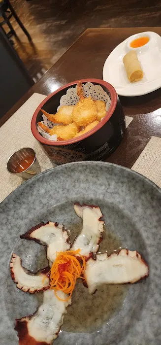 Raku Sushi Picture 1