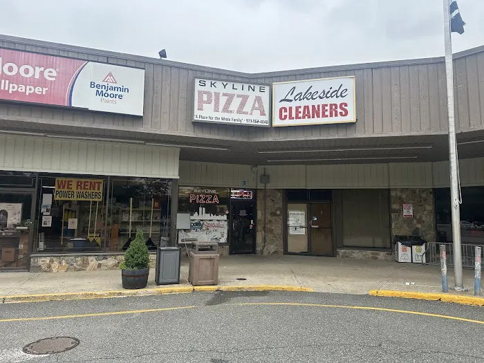 Skyline Pizzeria & Restaurant Picture 6