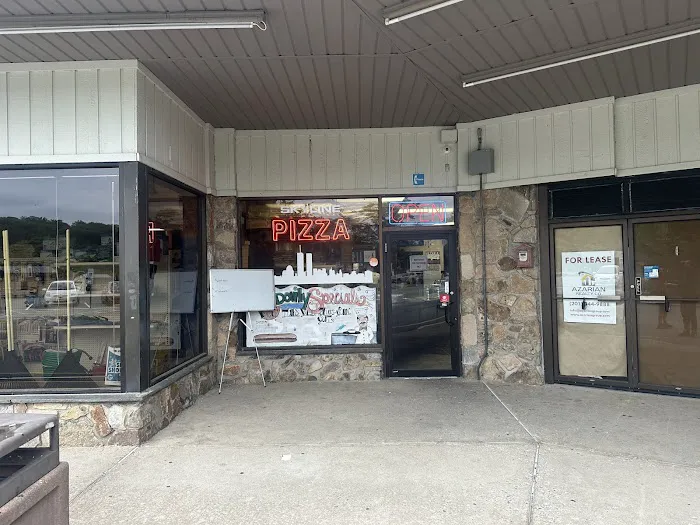 Skyline Pizzeria & Restaurant Picture 4