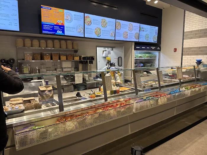 Just Salad Picture 4