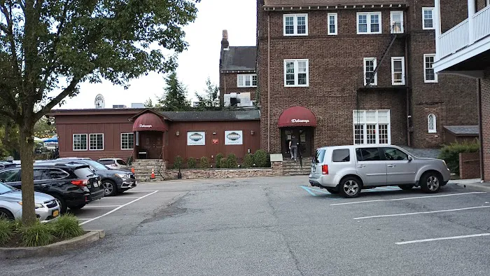 Delancey's Picture 4