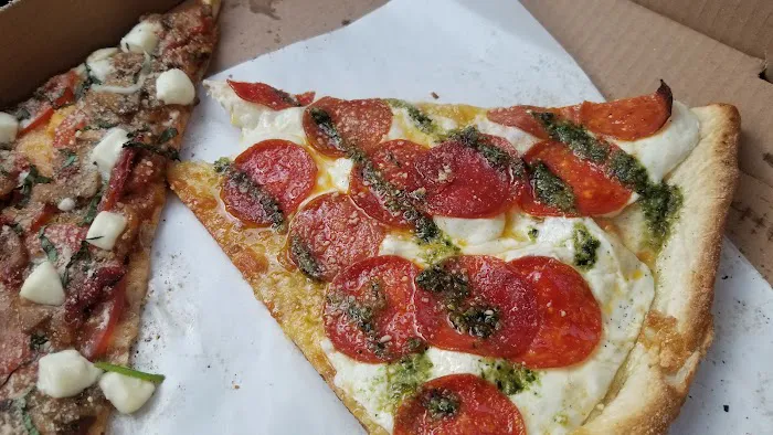 Sorrento Gourmet Pizza Picture 3