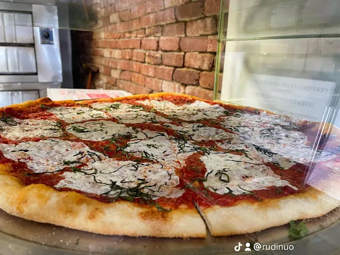 Sorrento Gourmet Pizza Picture 10