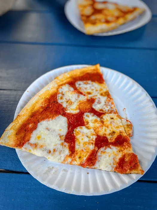 AL'S PIZZA Picture 6