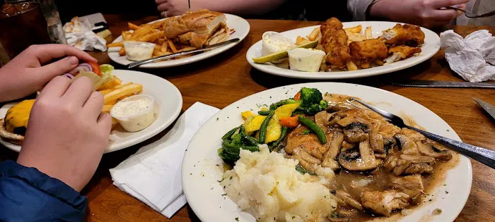 Grasshopper Irish Pub Picture 4