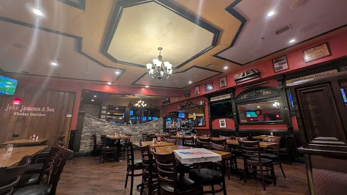 Grasshopper Irish Pub Picture 8