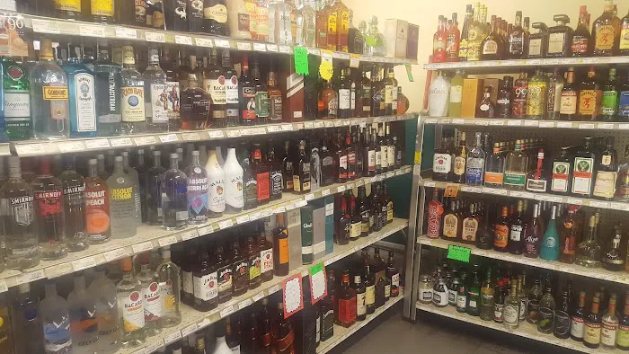 ISLAND OF SPIRITS Bar and Grill Picture 3