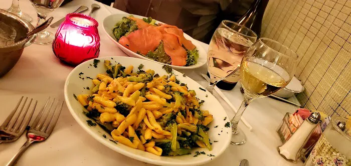 Guisseppe's Restaurant Picture 3