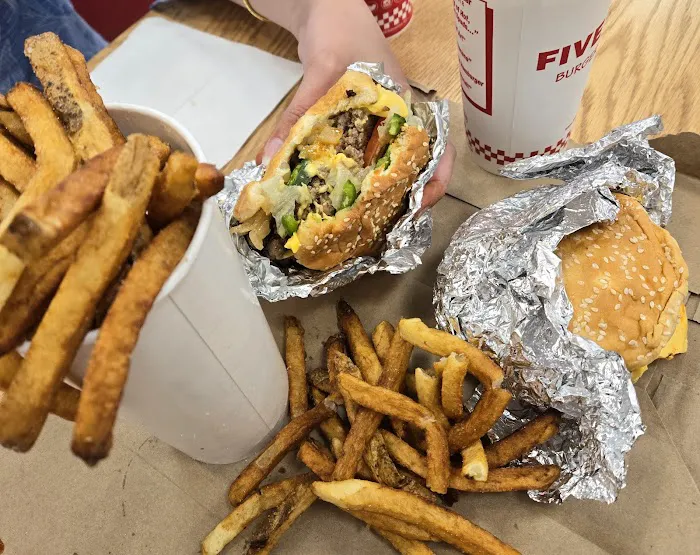 Five Guys Picture 4
