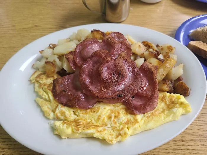 Ridgedale Lunch Picture 4