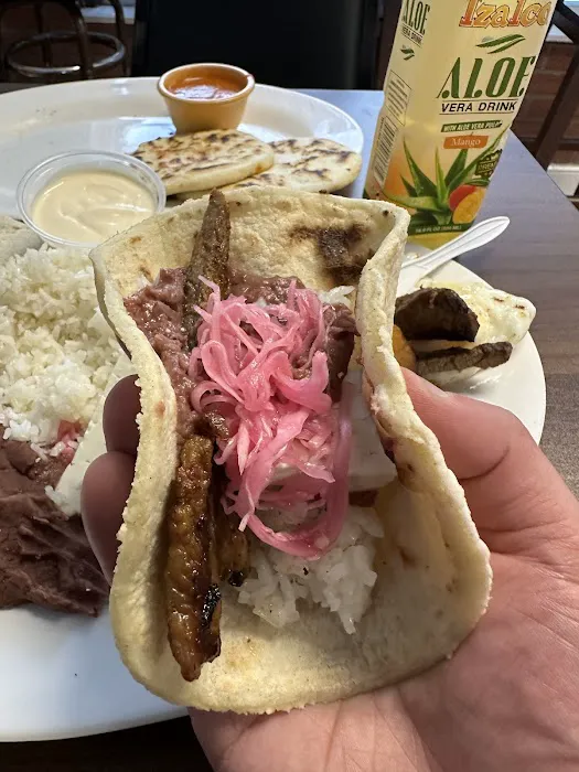 George's Deli Picture 10