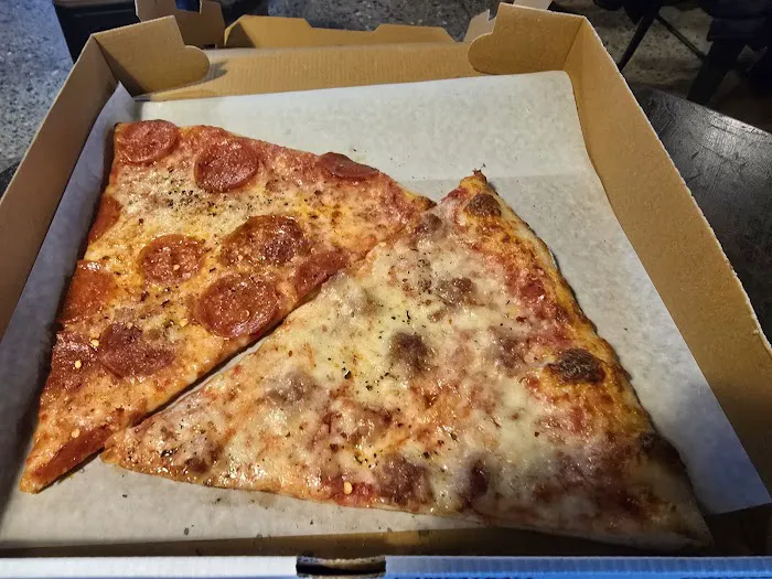 Johnny's Pizzeria Picture 5