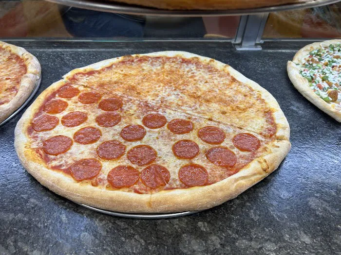 Whippany Pizzeria Picture 4