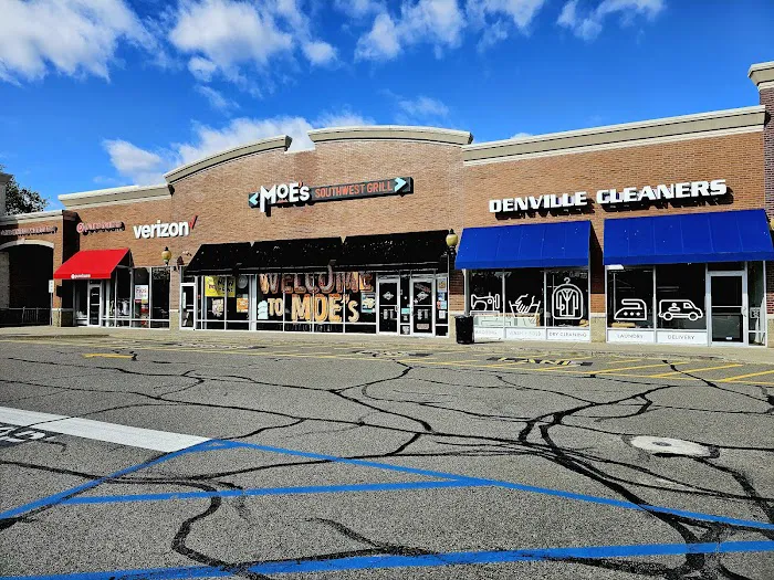 Moe's Southwest Grill Picture 1