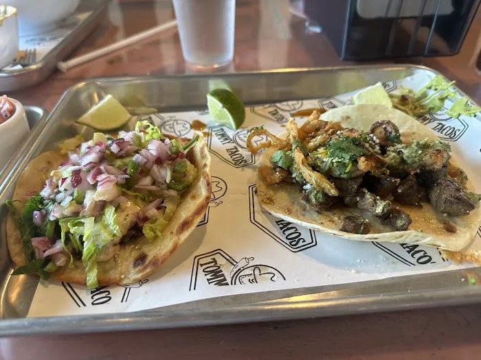 Tommy Tacos y Tequila Picture 2