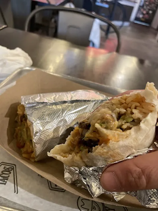 Tommy Tacos y Tequila Picture 3