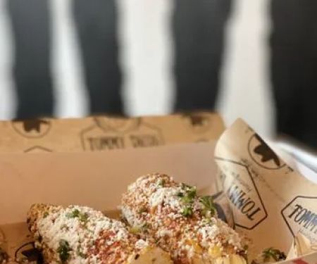 Tommy Tacos y Tequila