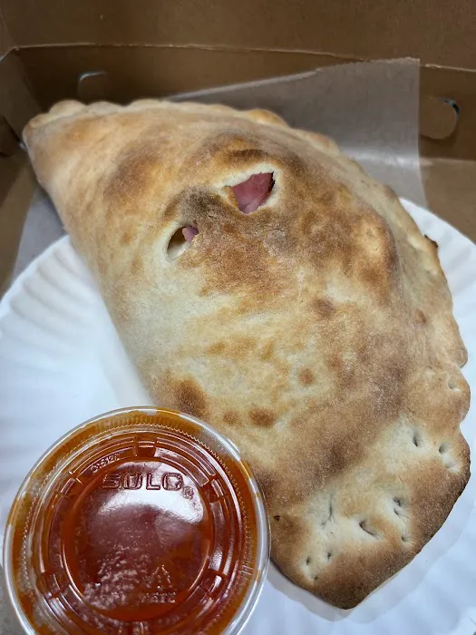 Milano's Pizzeria & Restaurant Picture 3