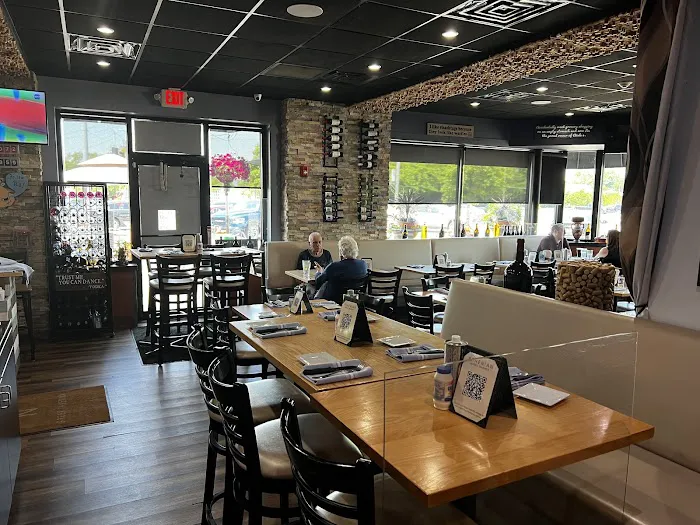 Athenian Greek Taverna Picture 4