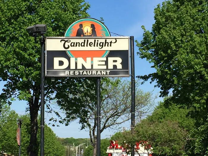 Candlelight Diner Picture 1