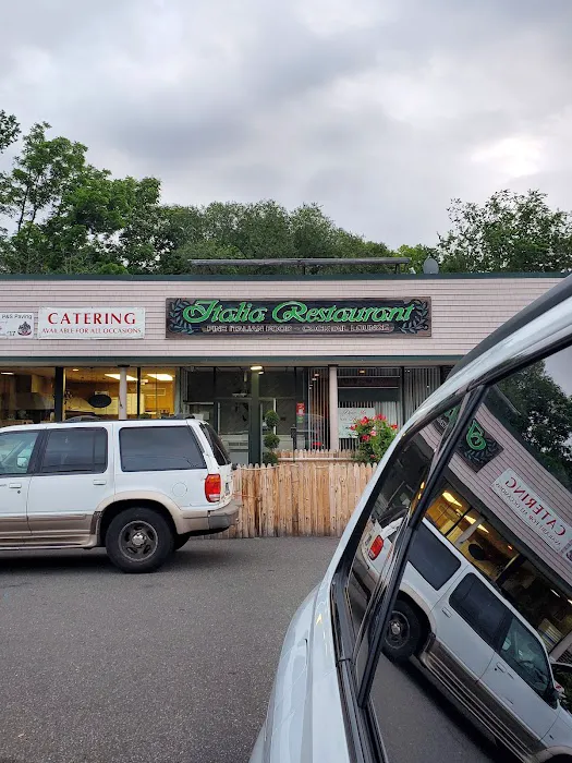 Italia Pizzeria Restaurant Picture 4