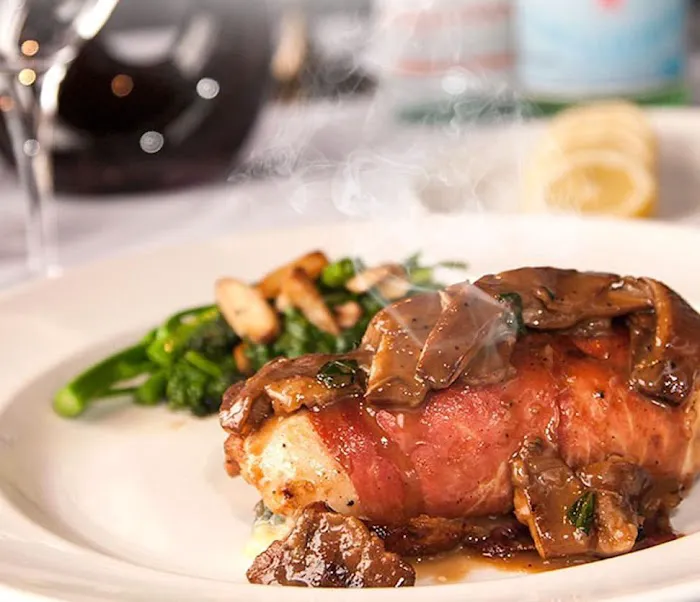 Rraci's Restaurant Picture 5