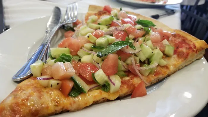 Mezza Luna Pizzeria & Restaurant Picture 1