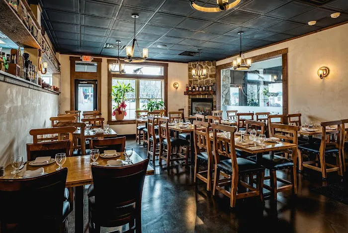 Stone House Bar and Grill Picture 9