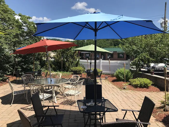 Lakeview Market & Deli Picture 4