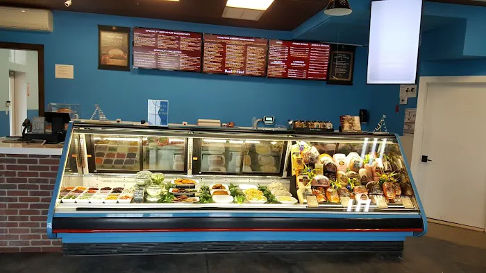 Lakeview Market & Deli Picture 10