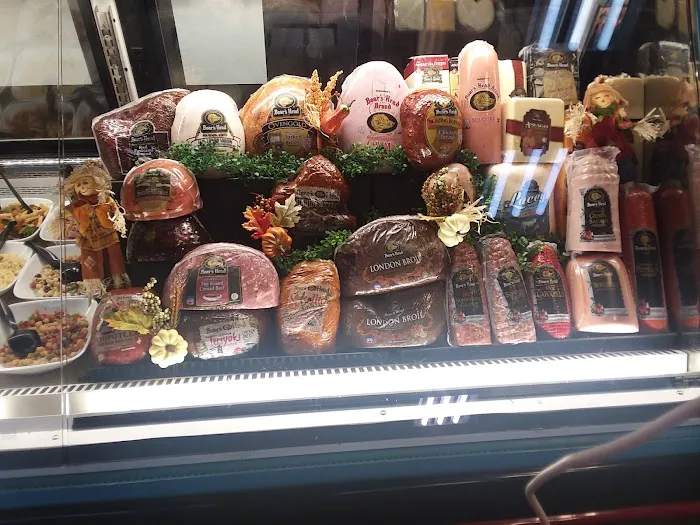 Lakeview Market & Deli Picture 6