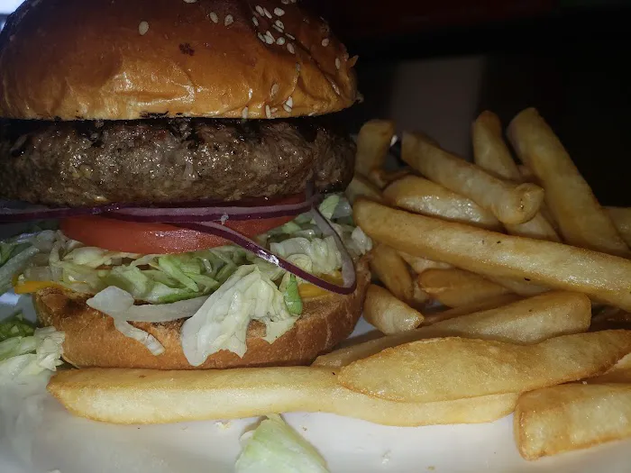 Lakeview Market & Deli Picture 5