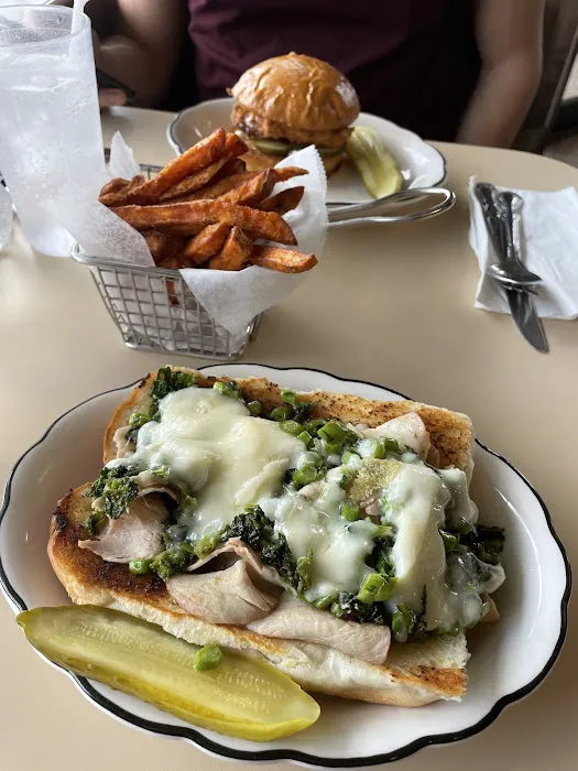 Dana's Diner Picture 5