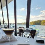 Lake House Restaurant and Bar