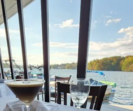 Lake House Restaurant and Bar