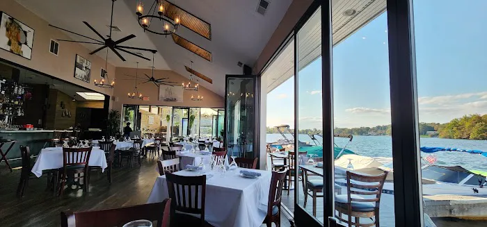 Lake House Restaurant and Bar Picture 3