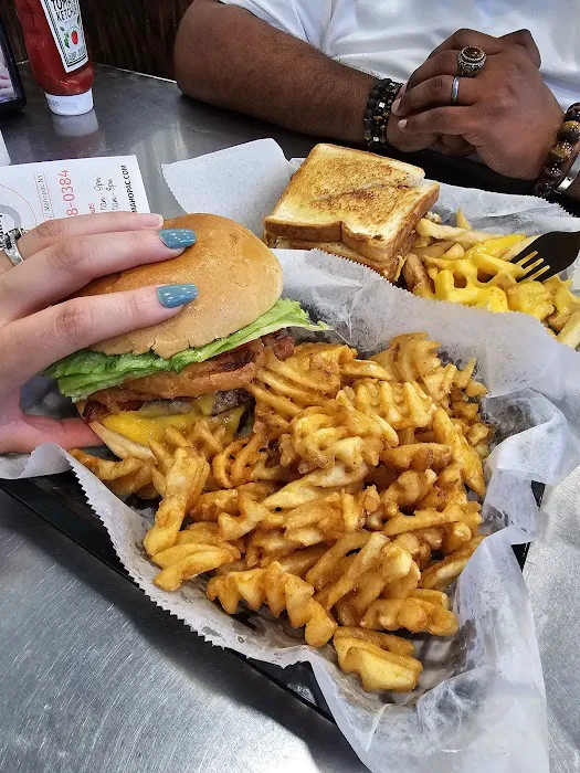 Bliss Dairy Bar & Grill Picture 1