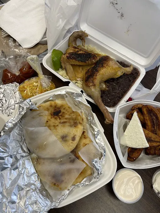 Mimi's Kitchen Picture 9