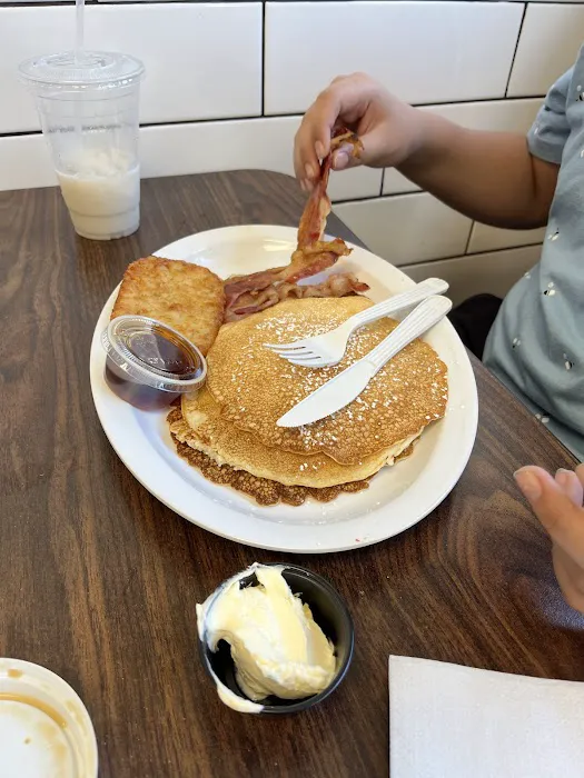 Mimi's Kitchen Picture 3