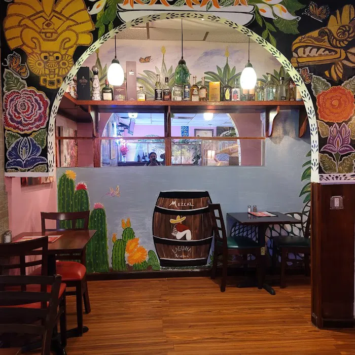 Laguna Restaurant & Grocery Picture 7
